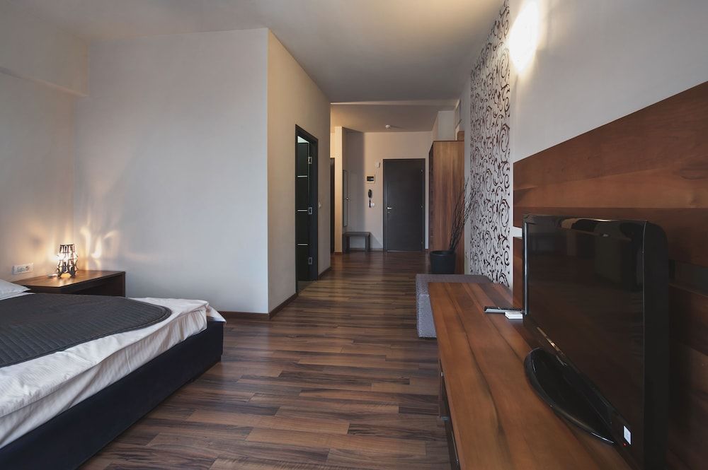 Hemingway Residence Double Room 7