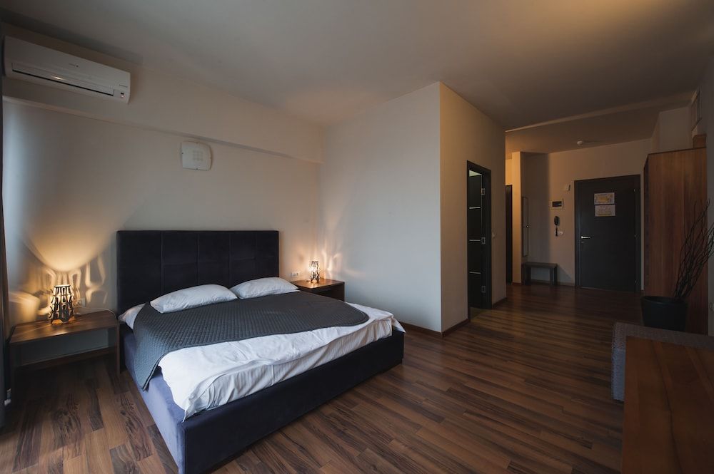 Hemingway Residence Double Room 4