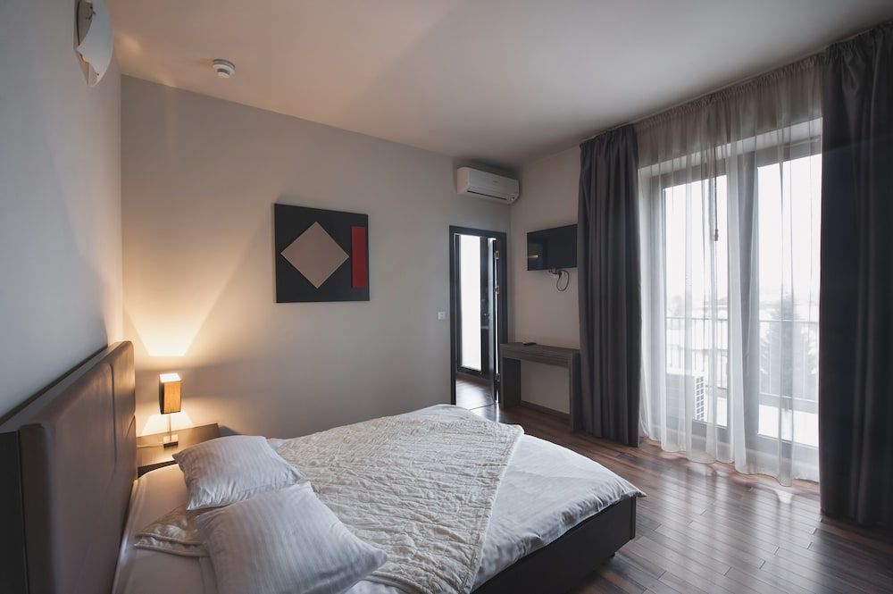 Hemingway Residence Double Room 3