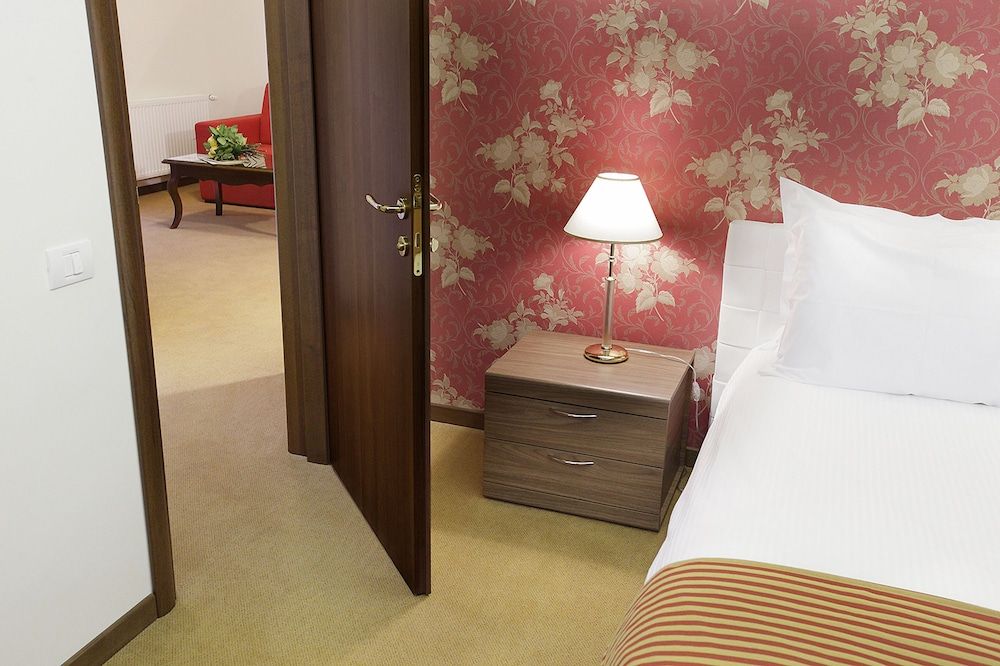 Hotel Boutique Belvedere Comfort Suite (2 Adults with Spa Access)