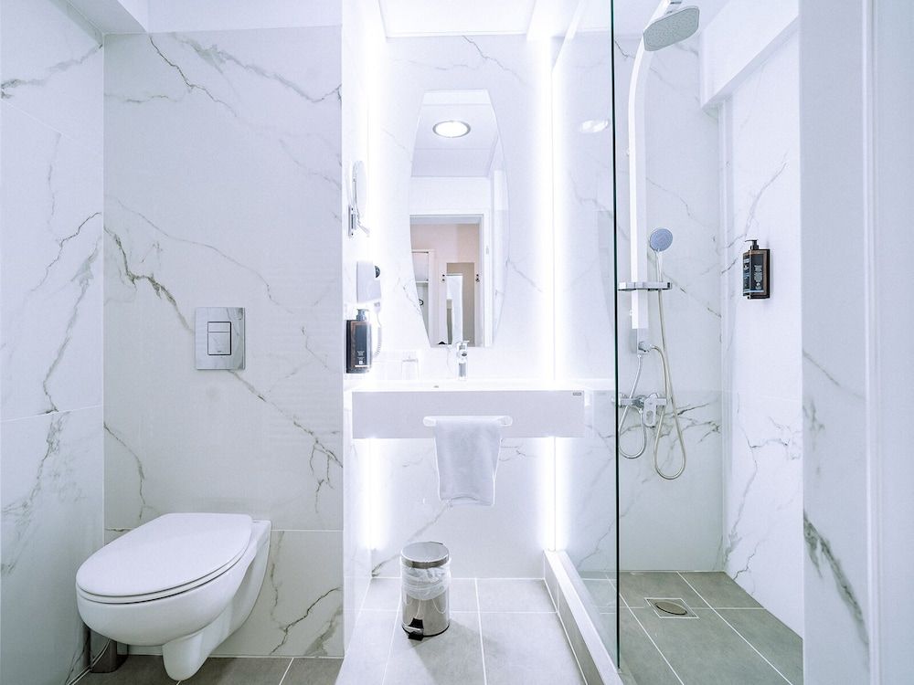 Continental Forum Oradea Standard Double Room 4