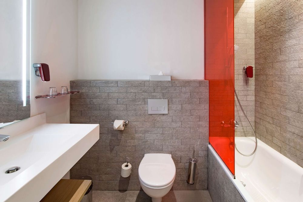 undefined Park Inn by Radisson Bucharest Hotel & Residence 9
