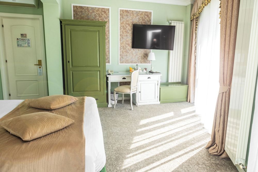 undefined Villa Boutique Lafayette 3