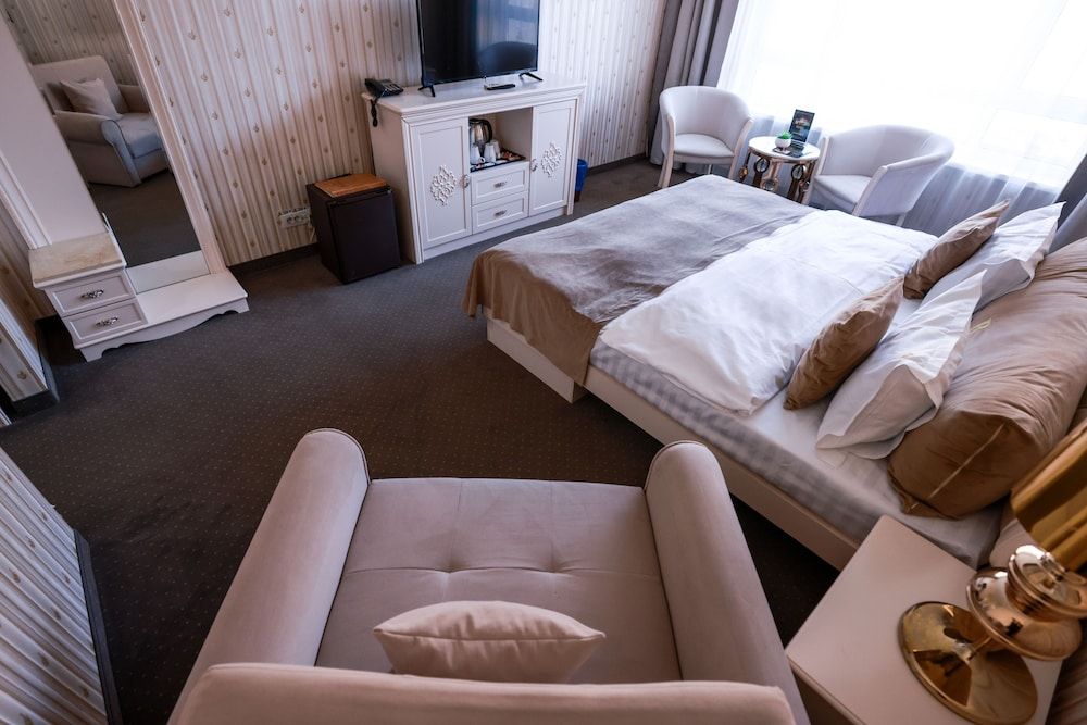 Hotel Carpathia Basic Room with Armchair Triple Use 3