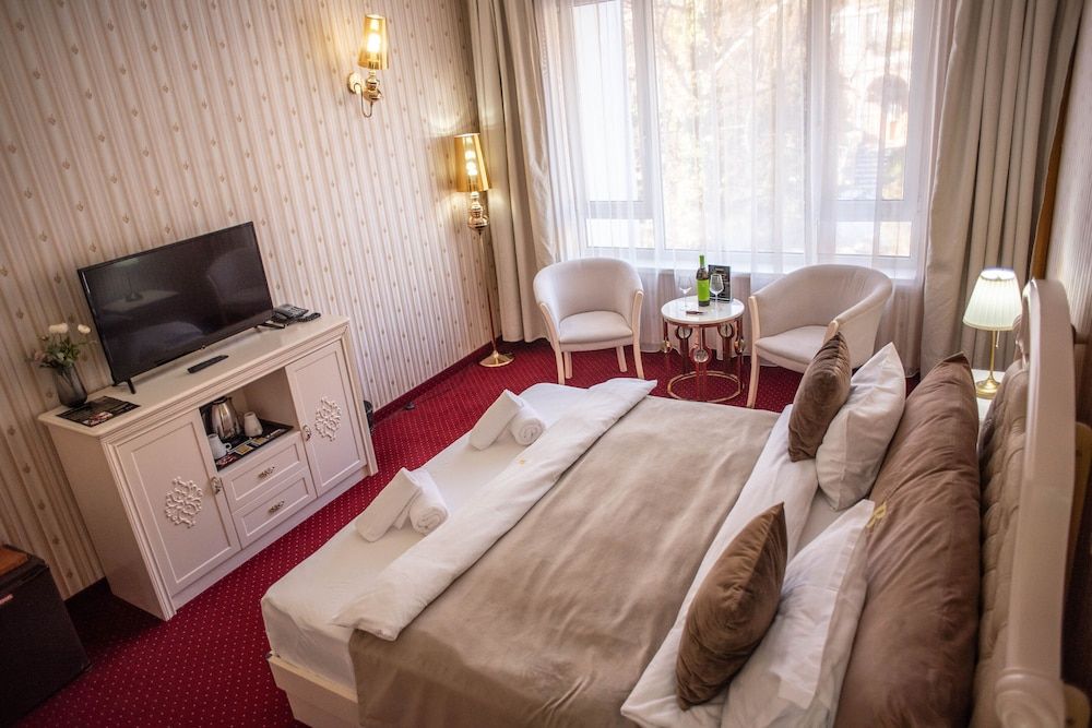 Hotel Carpathia Deluxe Double Room 4