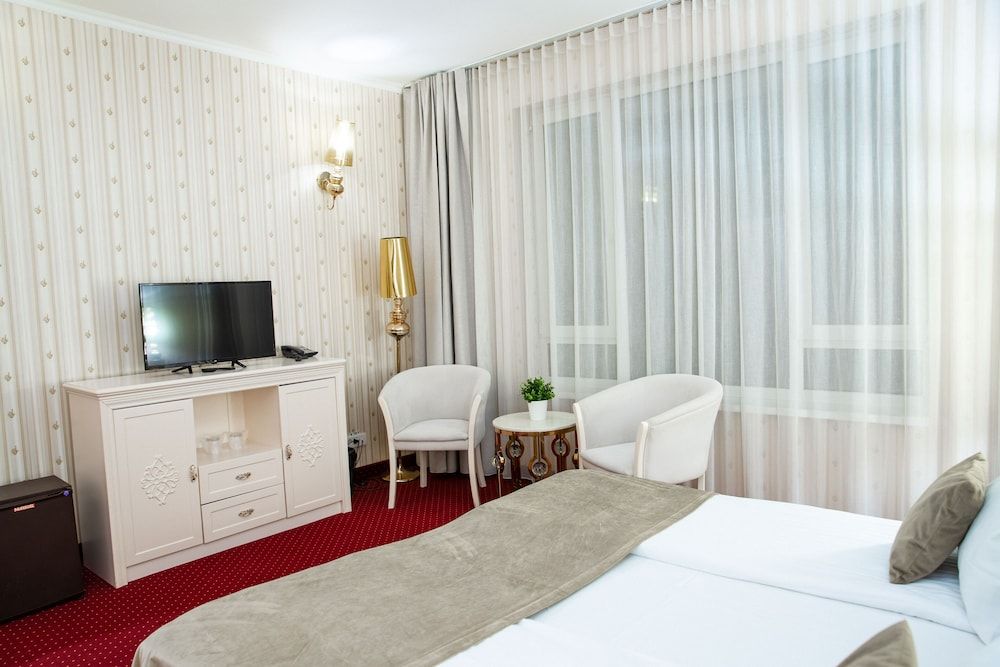 Hotel Carpathia Deluxe Double Room 3