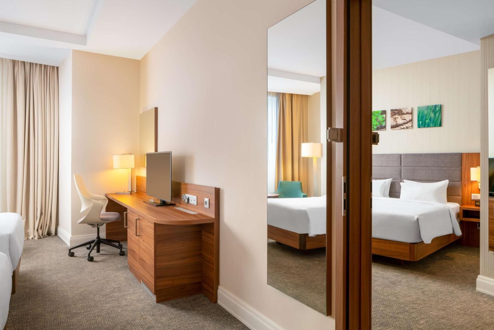 Hilton Garden Inn Bucharest Old Town Twin Room 3