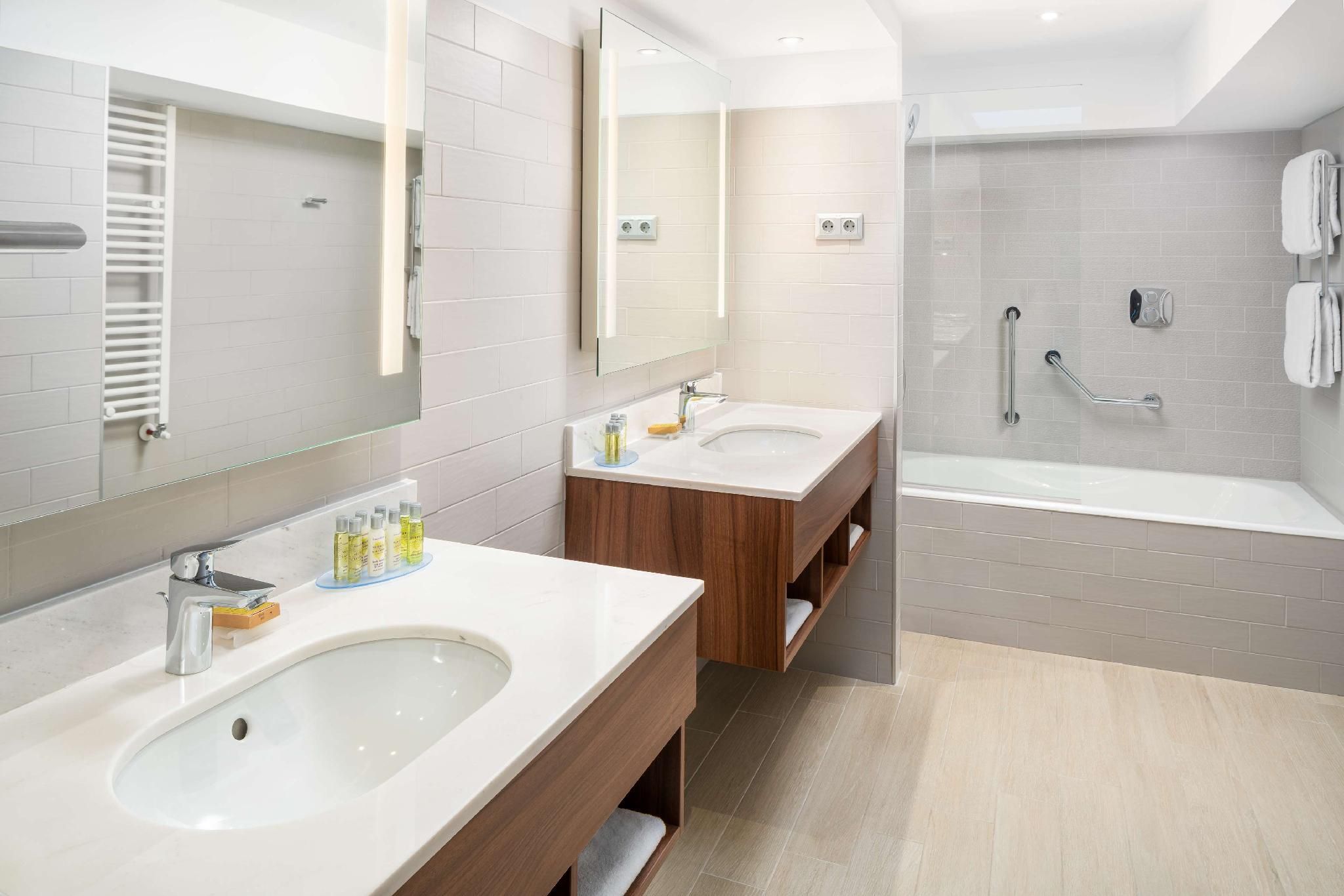 undefined Hilton Garden Inn Bucharest Old Town 10