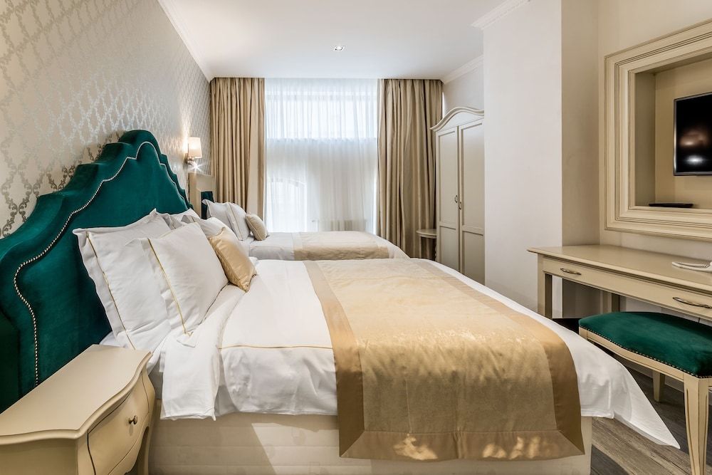 undefined Old Town Boutique Hotel 4