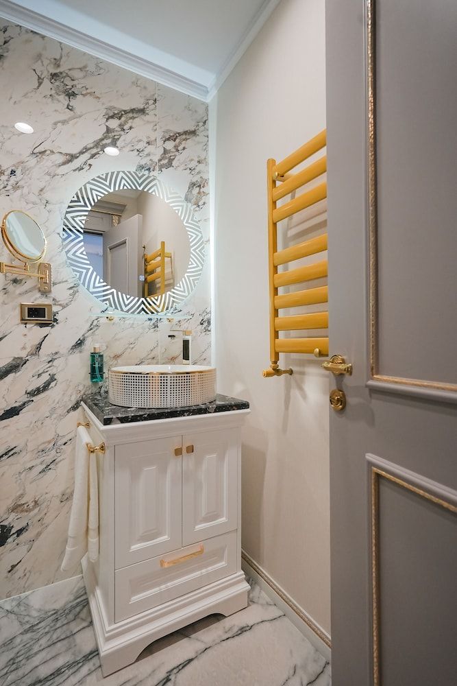 W Regal Boutique&Spa Twin Room 6