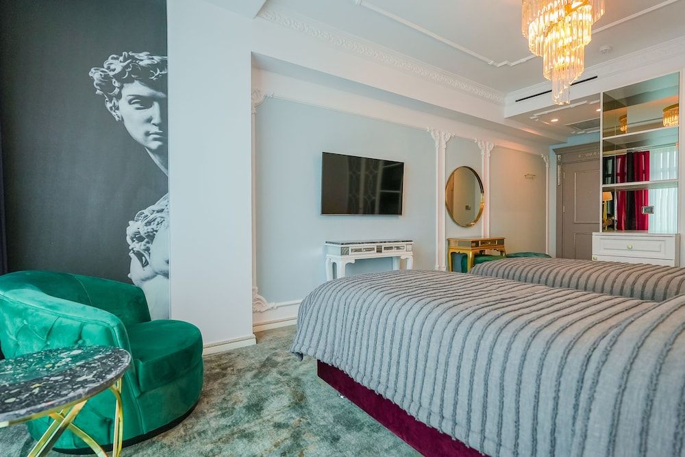 W Regal Boutique&Spa Twin Room 3