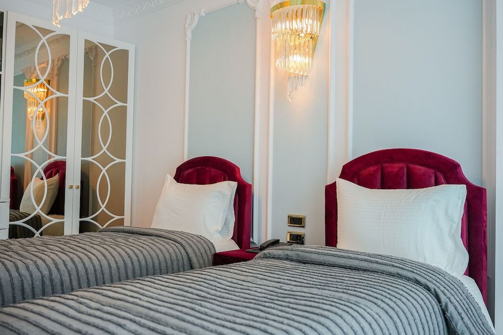 W Regal Boutique&Spa Twin Room