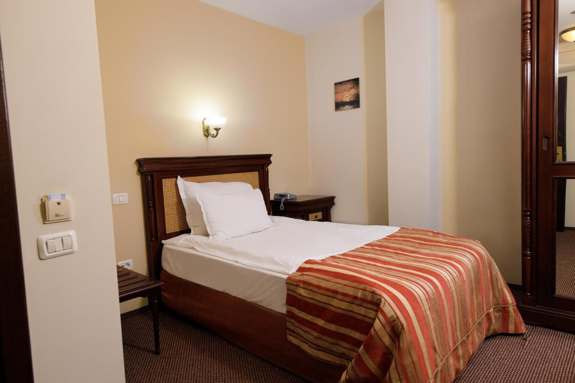 Budget Single Room No view