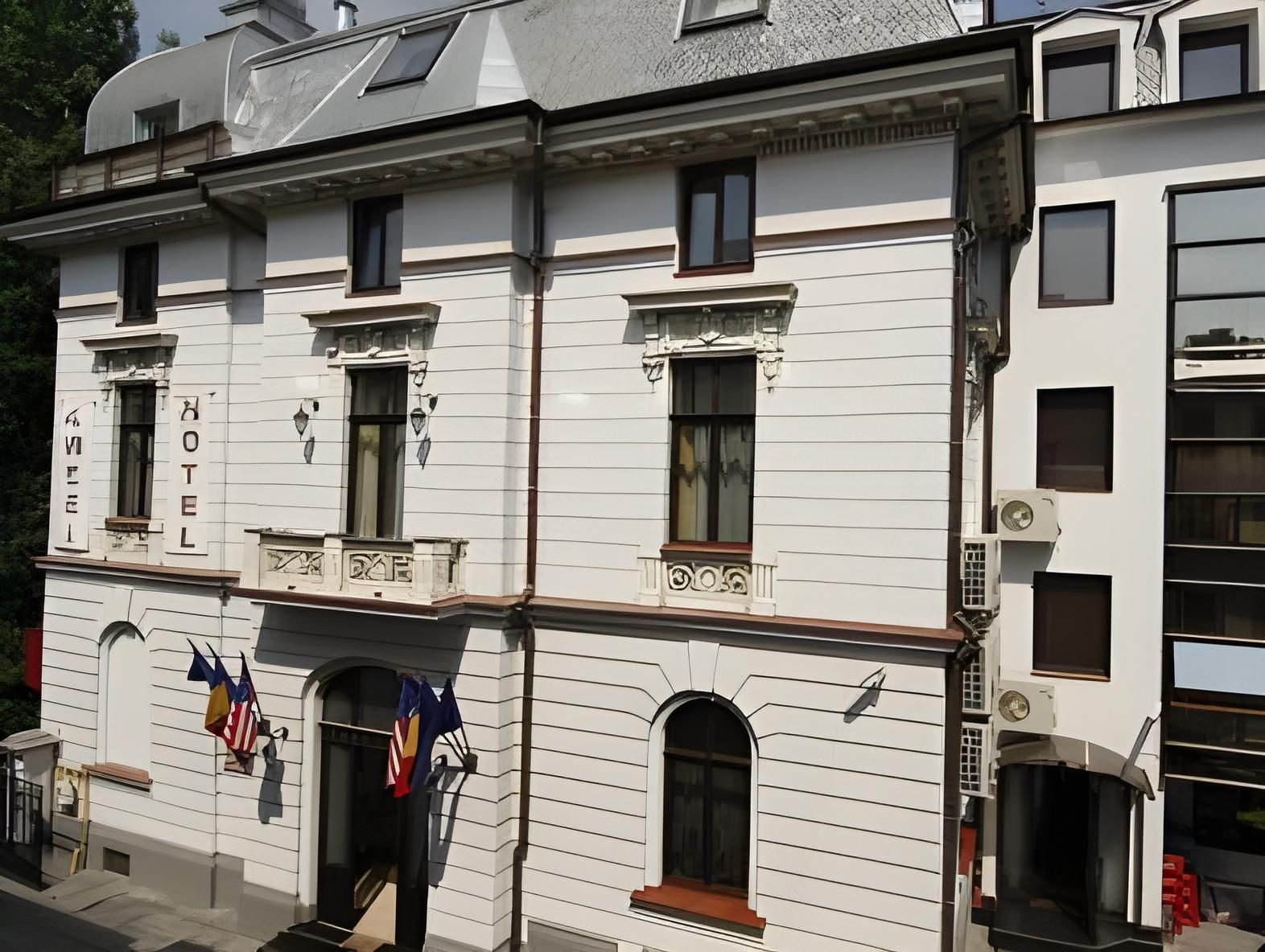 undefined Atrium Hotel Ateneu City Center