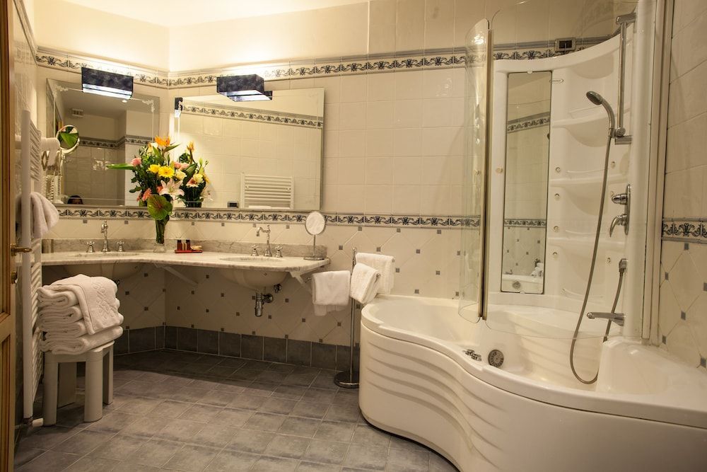 Hotel Alba Palace Quadruple Room 5