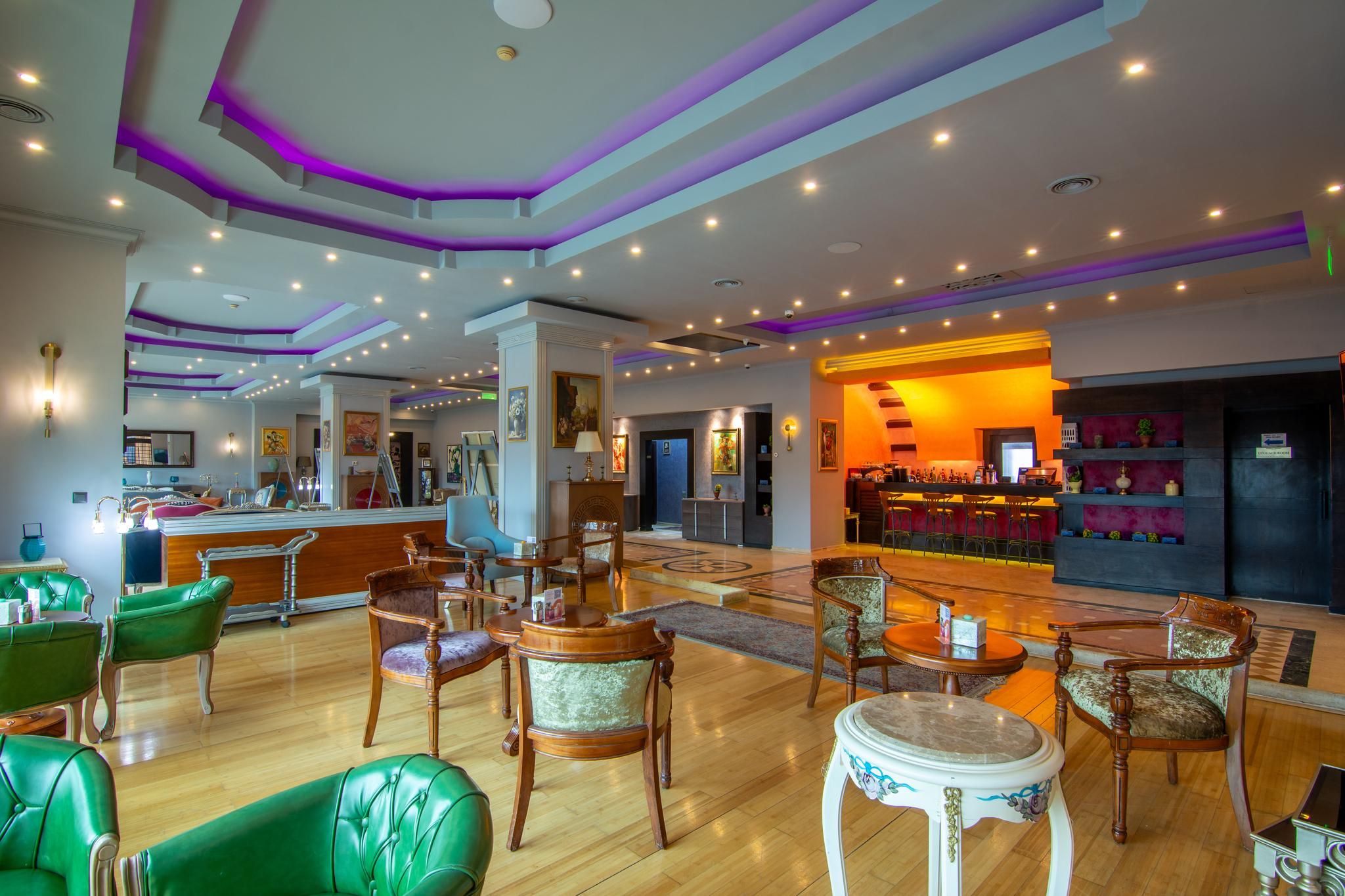 undefined Phoenicia Express Hotel 8