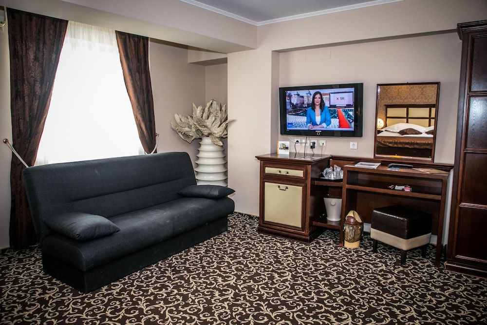 Hotel Megalos Junior Studio Suite, 1 King Bed with Sofa bed 7