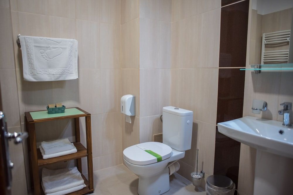 Hotel Marea Neagra Panoramic Twin Room, Mountain View 10