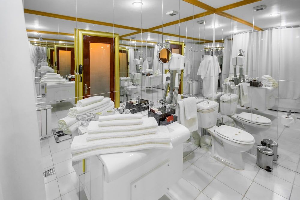 Bucharest Comfort Suites Suite (Twin) 9