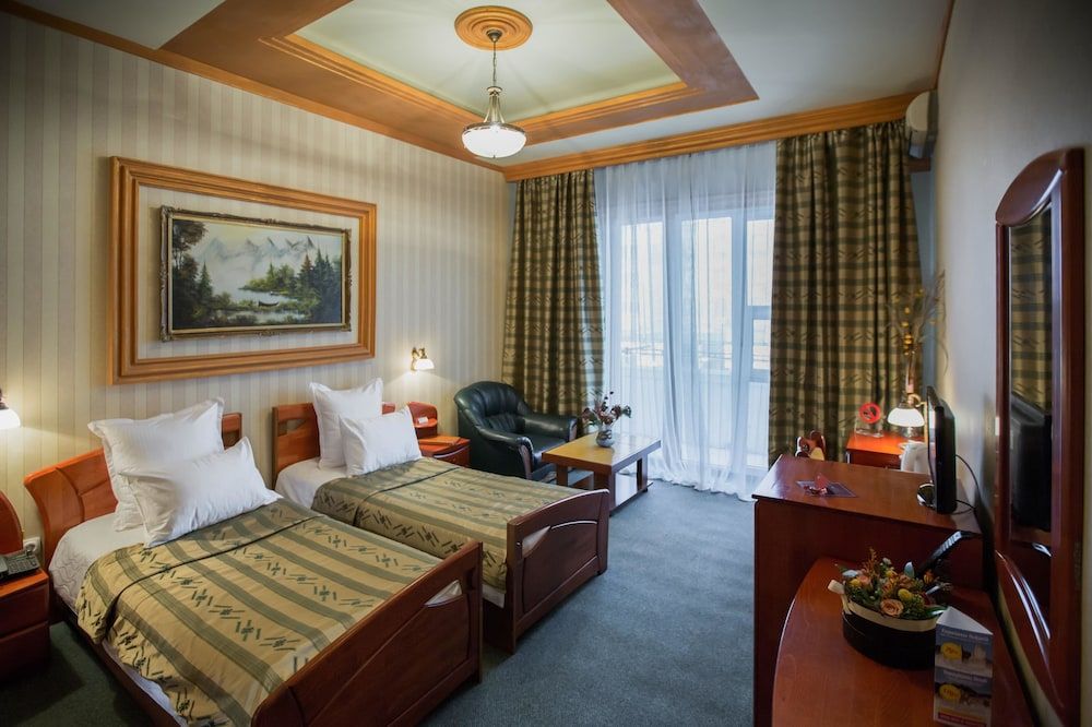 Bucharest Comfort Suites Suite (Twin) 3