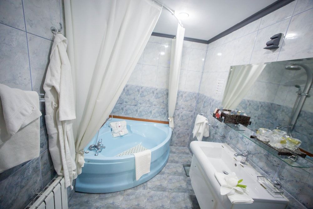 Bucharest Comfort Suites Suite (Twin) 11