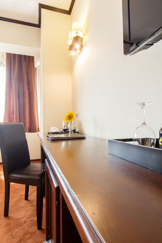undefined Hotel International Bucharest 8