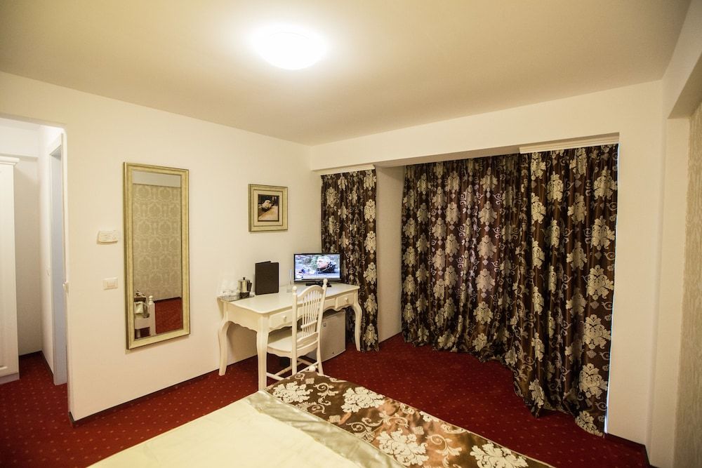 Hotel Helin Central Double Room 6