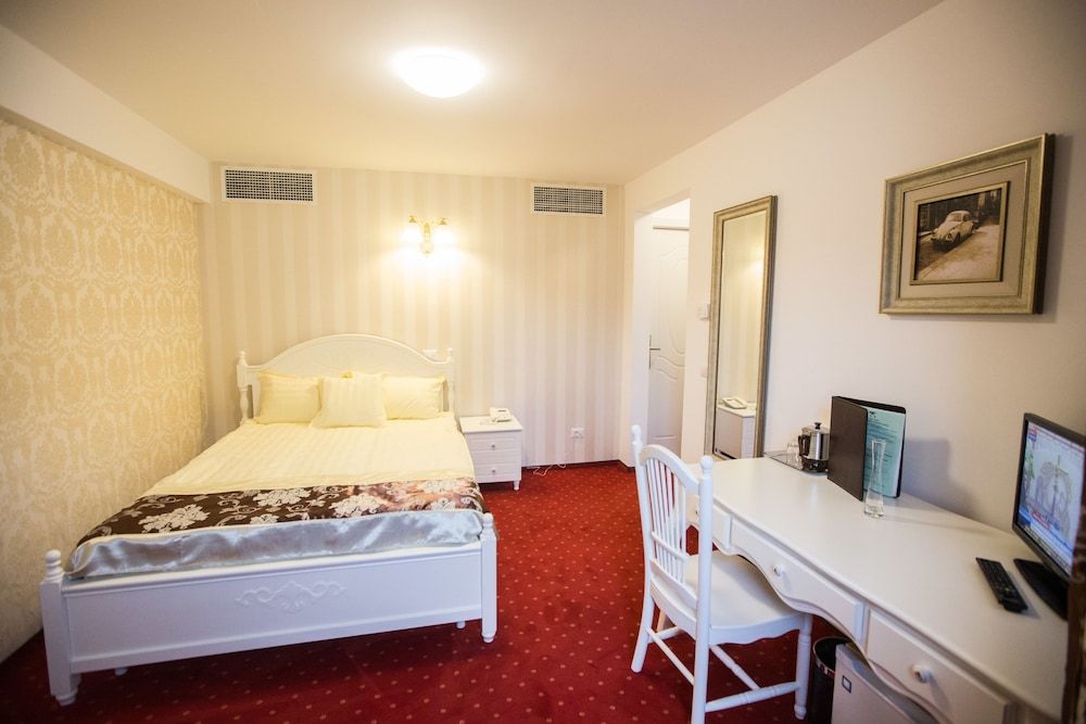 Hotel Helin Central Double Room 3