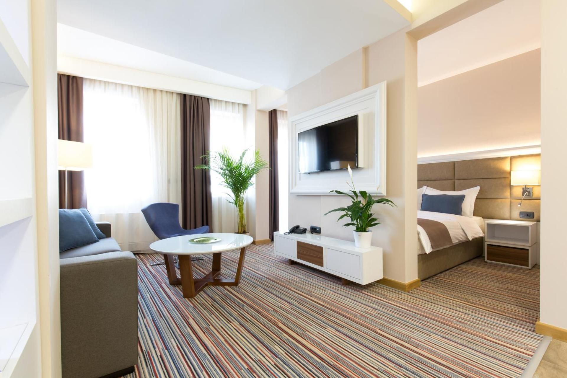 Junior Suite with Balcony