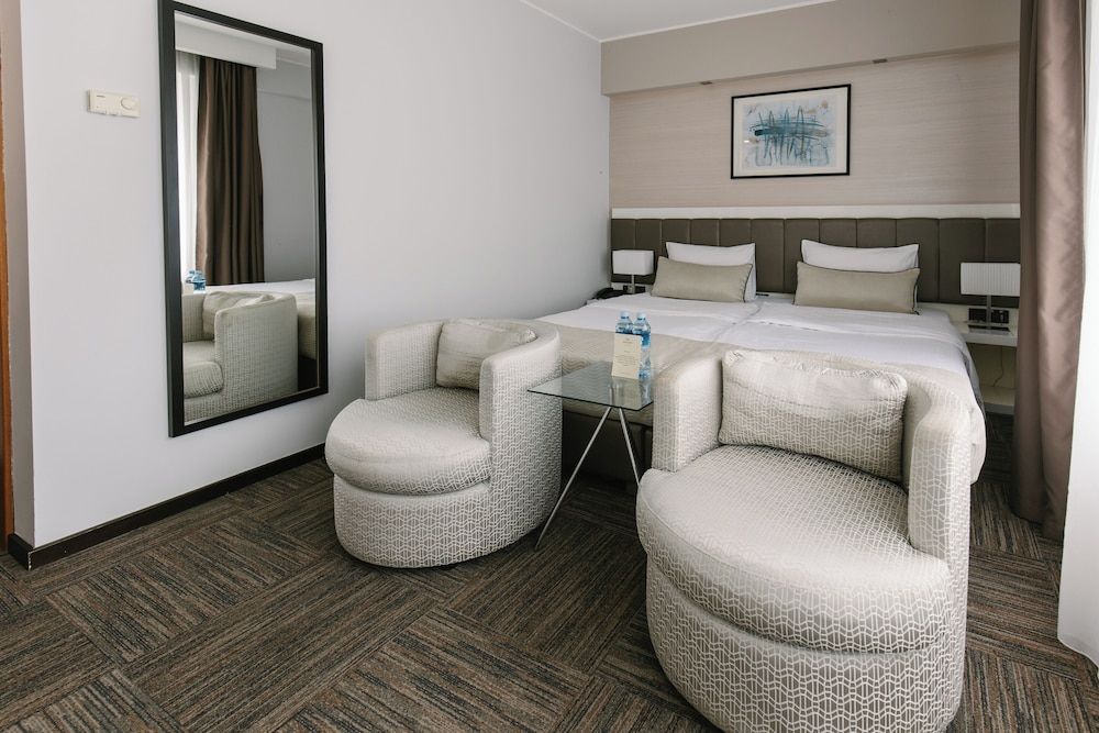 Superior, 1 Twin, 1 Bedroom, City or Park View