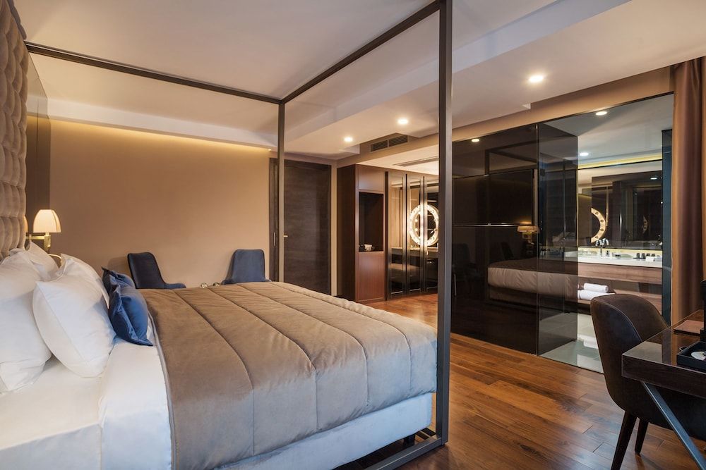 SAINT TEN Hotel, Small Luxury Hotels Junior Room