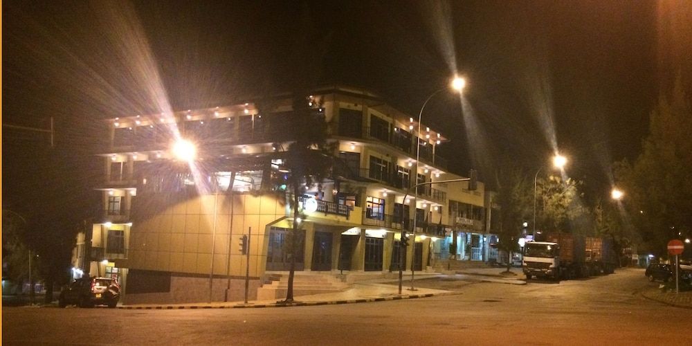 undefined Gloria Hotel 7