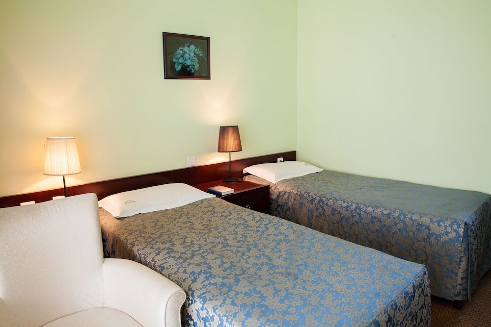 Gorillas Lake Kivu Hotel Deluxe Twin Room, 1 Bedroom, Lake View, Lakeside 2