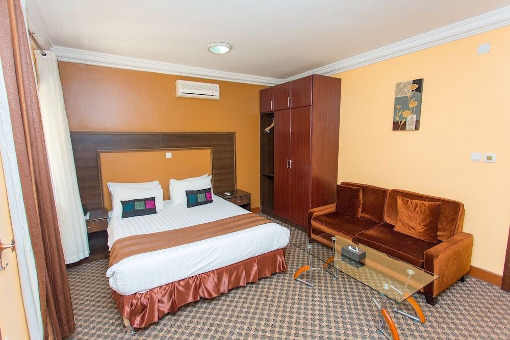 undefined The Country Inn Hotel 9