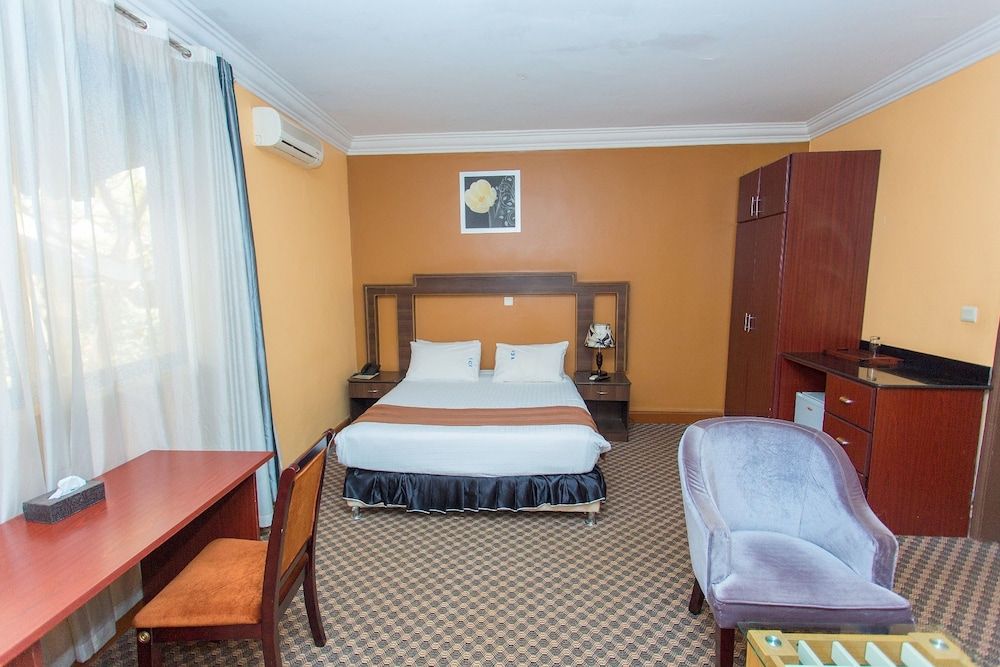 undefined The Country Inn Hotel 10