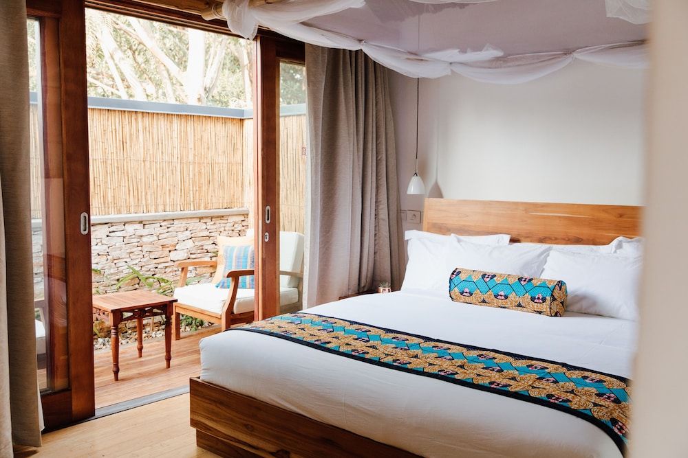 undefined The Retreat 3