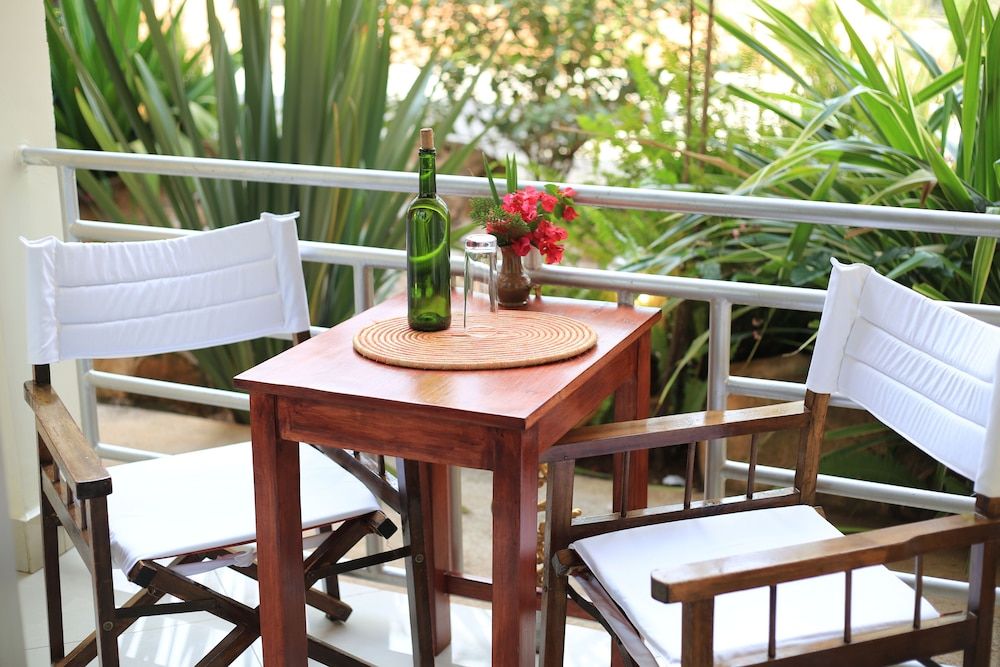 Heaven Restaurant & Boutique Hotel Villa Budget Queen Room 4