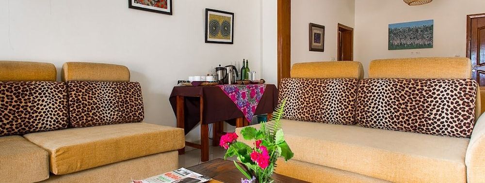 Heaven Restaurant & Boutique Hotel Villa Budget Queen Room 8