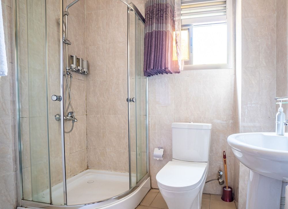 Heaven Restaurant & Boutique Hotel Villa Budget Queen Room 6