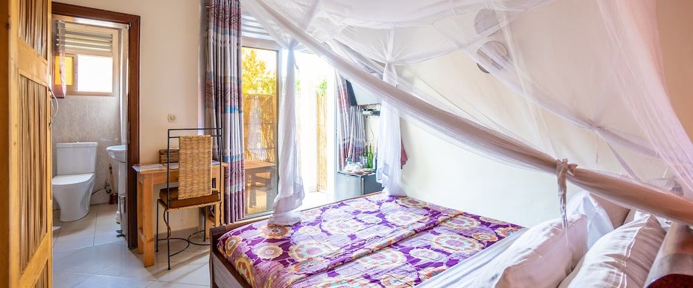 Heaven Restaurant & Boutique Hotel Villa Budget Queen Room