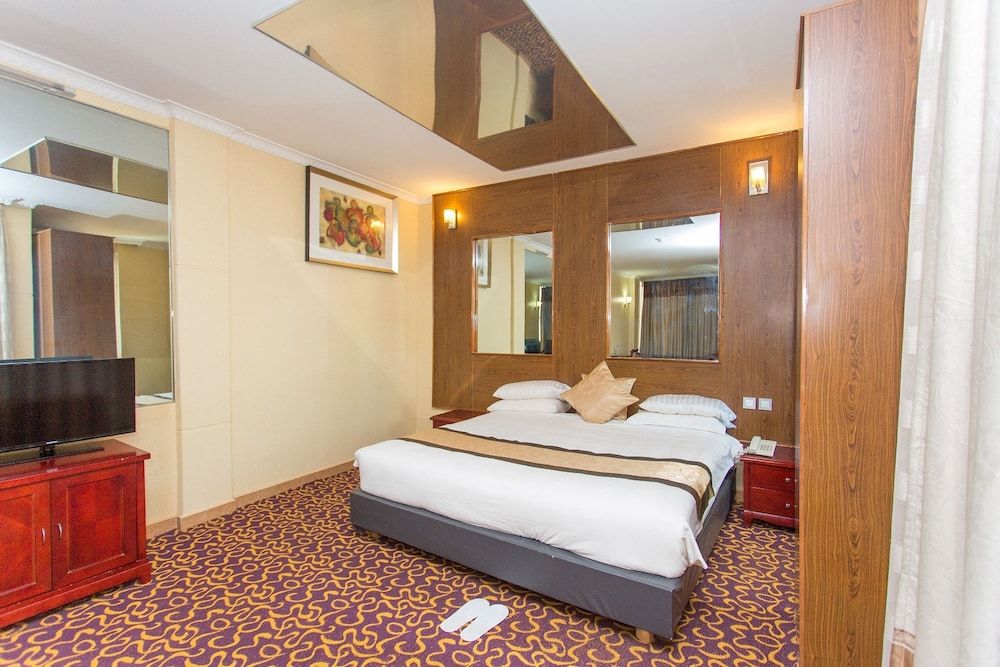 The Mirror Hotel Standard Room