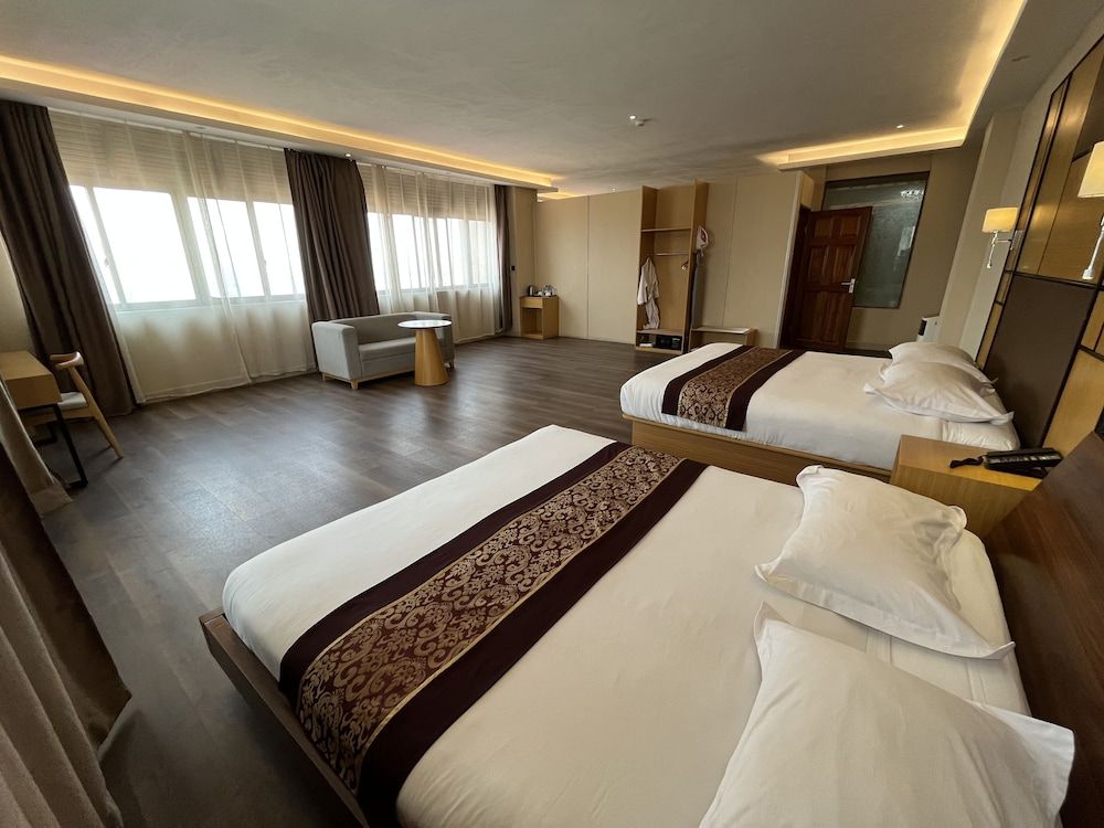 undefined 2000 HOTEL Downtown Kigali 3