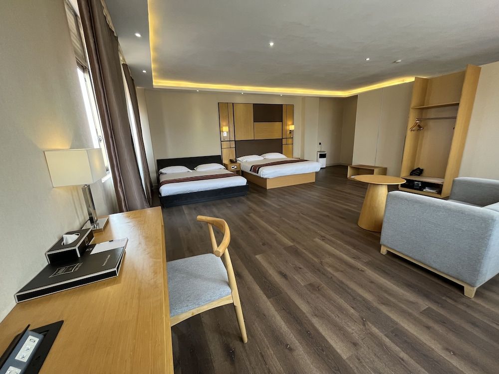 undefined 2000 HOTEL Downtown Kigali 8