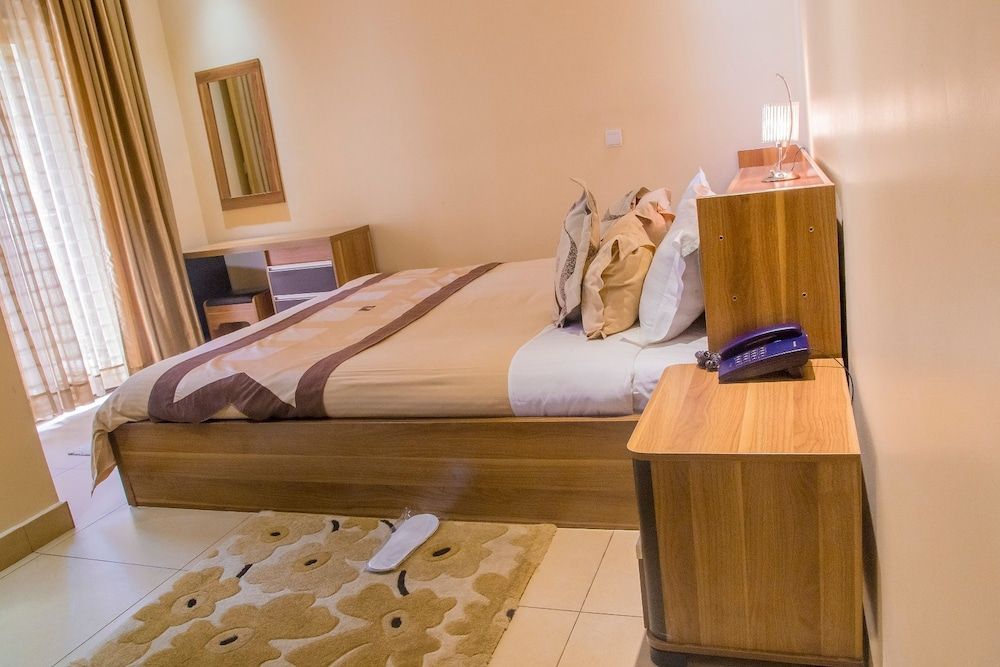 Rohi Apartments Luxury Apartment, 2 Bedrooms, City View 3