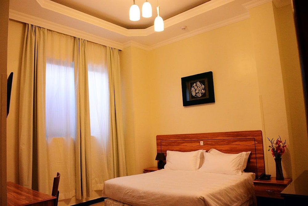 La Posh Hotel Standard Double Room, Mountain View