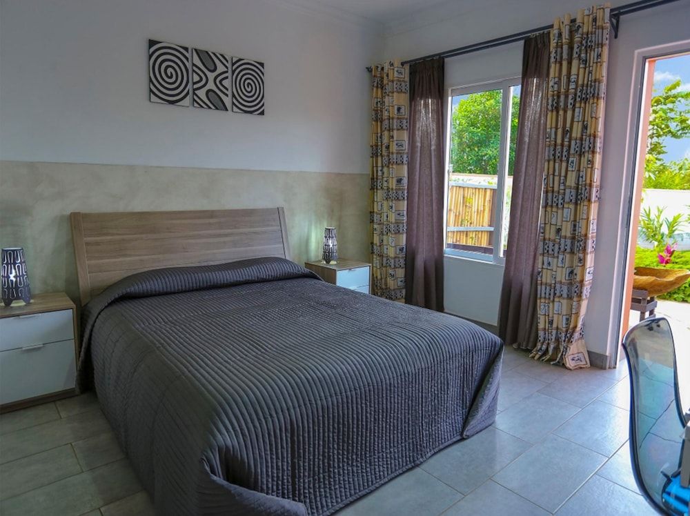 5 Swiss Hotel Standard Double Room 3