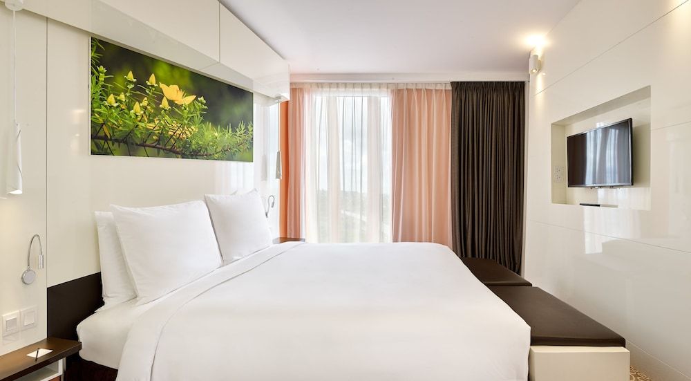 Radisson Blu Hotel & Convention Centre, Kigali Superior Room, Balcony