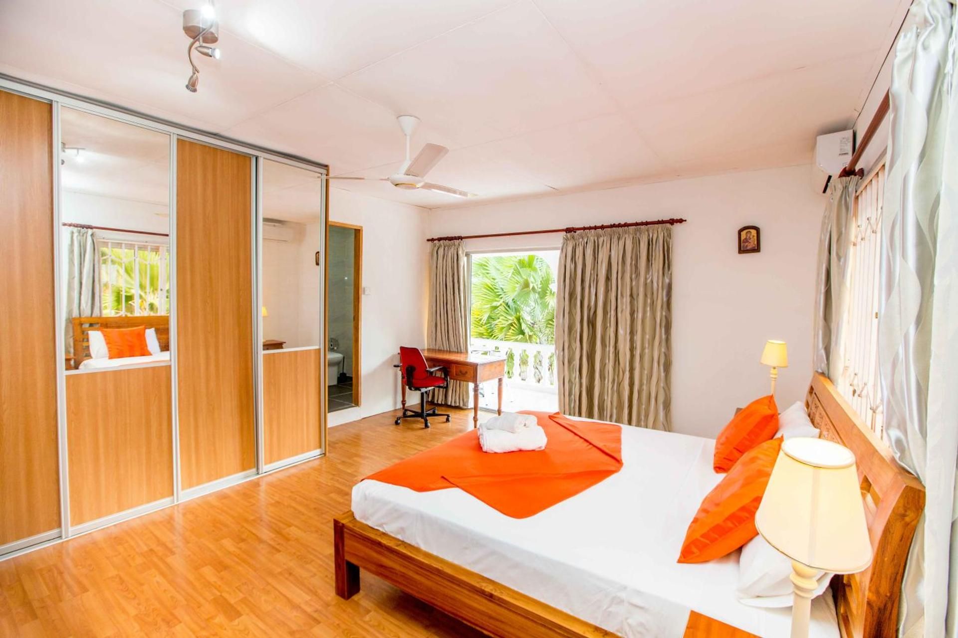 Deluxe Double Room with Balcony and Sea View