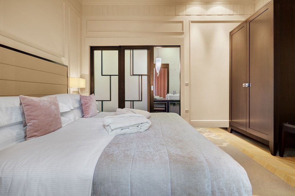 Standard Suite (park view)