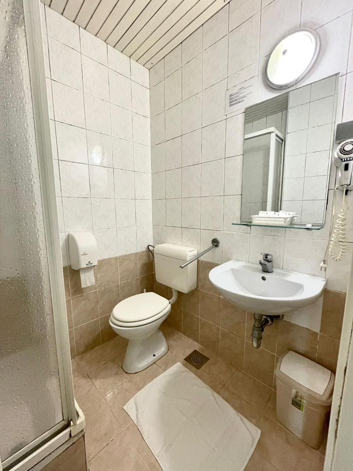Double or Twin Room with Private Bathroom